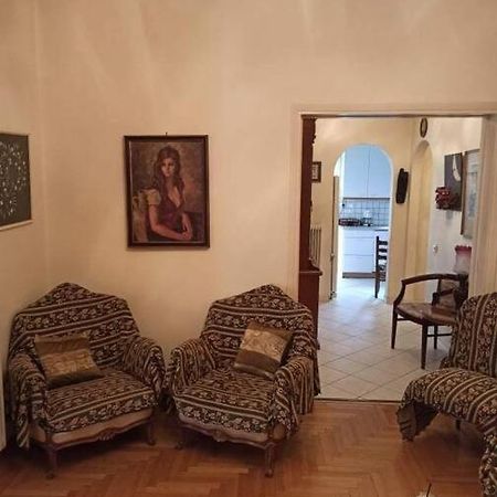 Classical Apartment At Lycabetus Hill アテネ エクステリア 写真