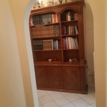 Classical Apartment At Lycabetus Hill アテネ エクステリア 写真